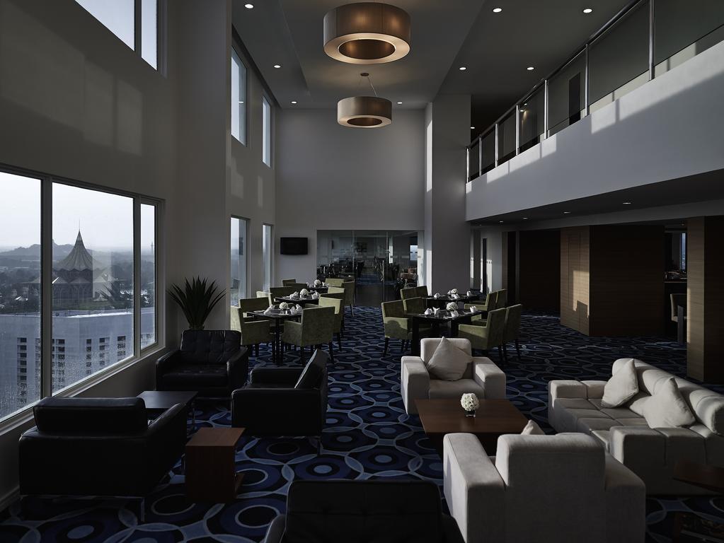 Pullman Kuching Hotel Exterior foto The lounge at the airport